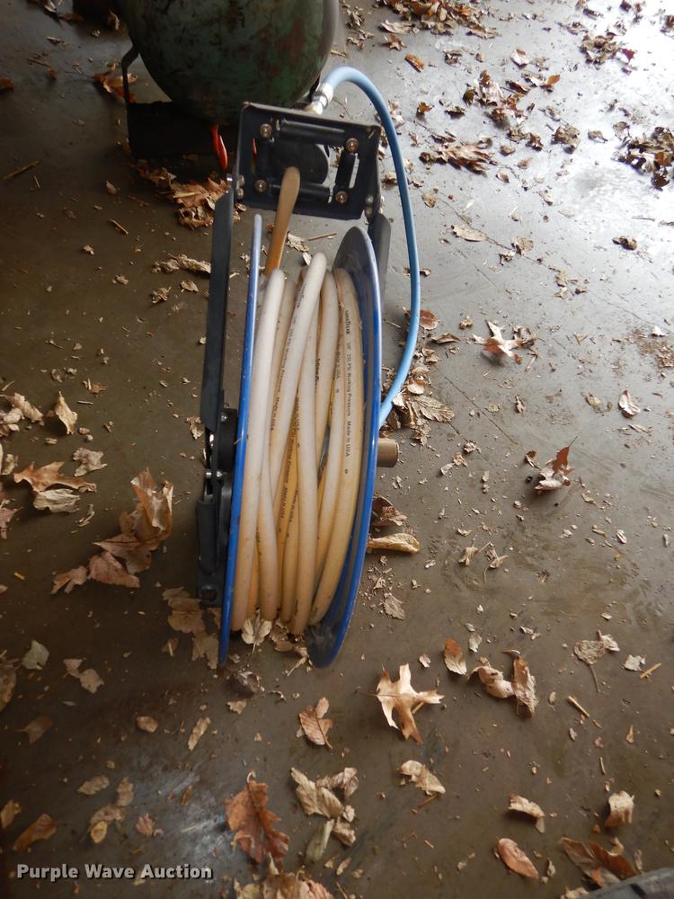 image for item EC9851 2001 Speedaire air compressor