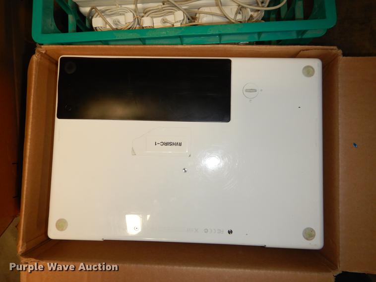 image for item EC9853 (18) Macbook A1181 laptops