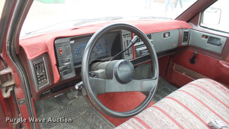 image for item ED9107 1991 Chevrolet S10 pickup truck