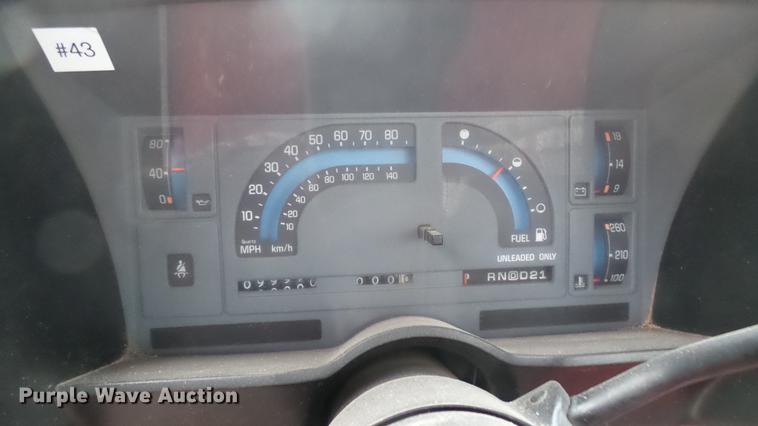 image for item ED9107 1991 Chevrolet S10 pickup truck