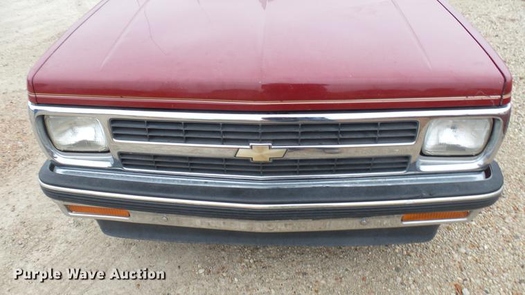 image for item ED9107 1991 Chevrolet S10 pickup truck