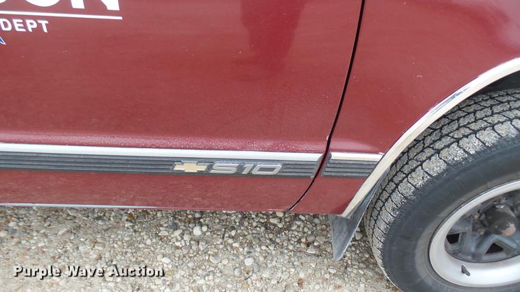 image for item ED9107 1991 Chevrolet S10 pickup truck