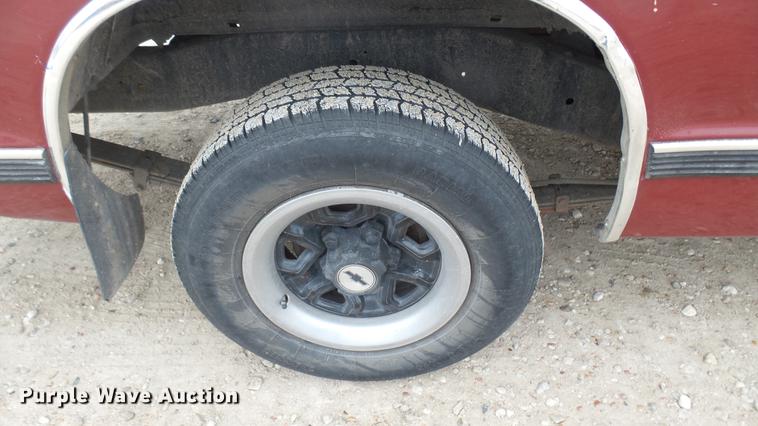 image for item ED9107 1991 Chevrolet S10 pickup truck