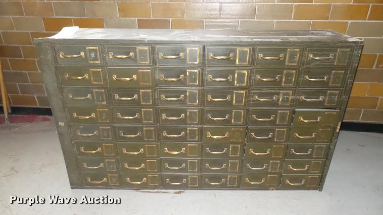 image for item ED9113 Metal filing cabinet