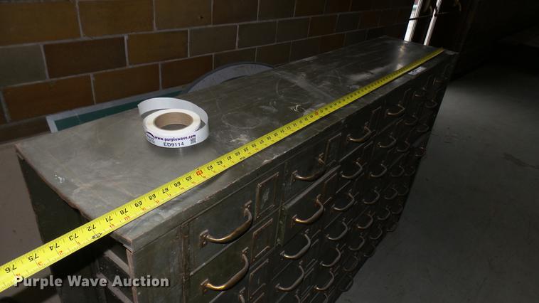 image for item ED9113 Metal filing cabinet