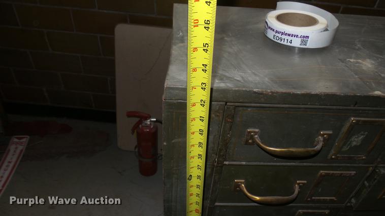 image for item ED9113 Metal filing cabinet