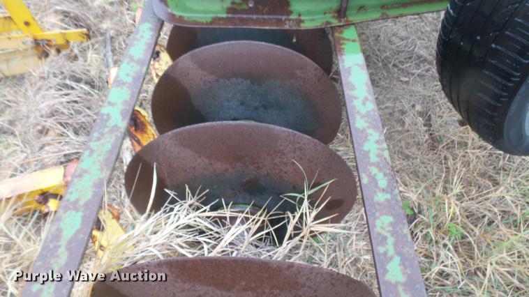 image for item ED9115 John Deere disk