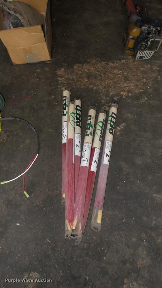 image for item ED9136 Lawn and garden equipment