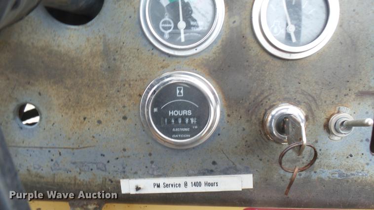 image for item ED9143 Hyster pneumatic roller