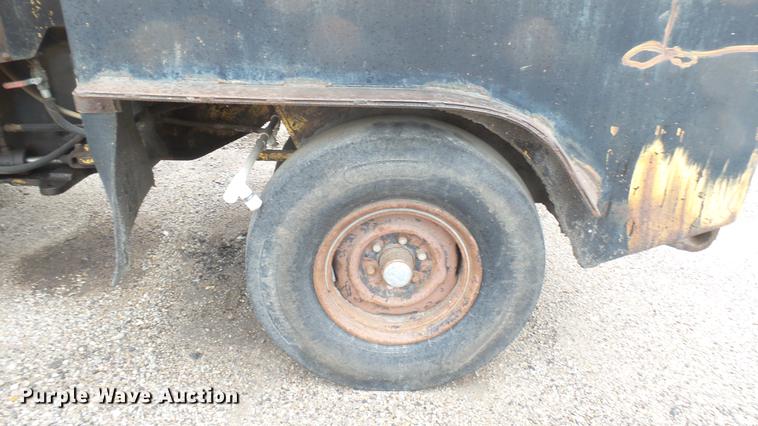 image for item ED9143 Hyster pneumatic roller