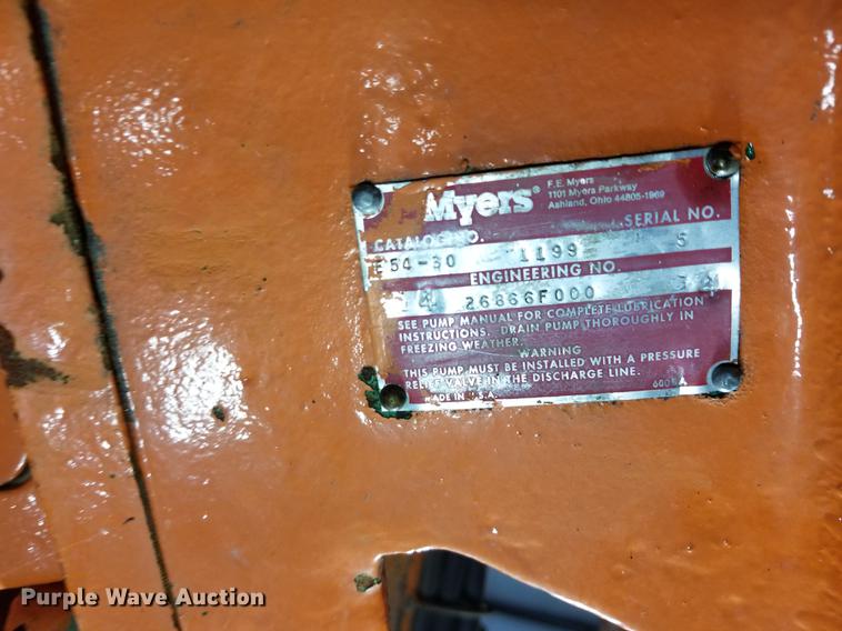 image for item EE9263 1996 Ford LNT8000 vacuum truck