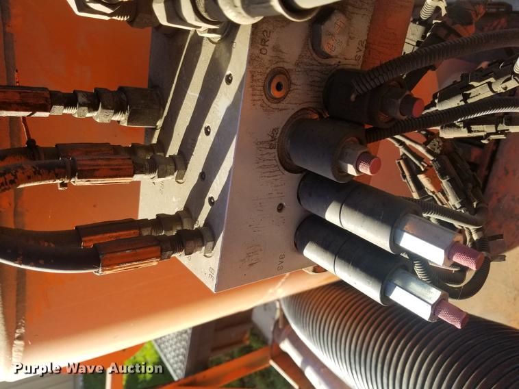 image for item EE9263 1996 Ford LNT8000 vacuum truck