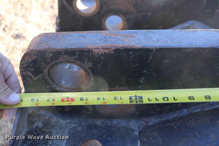 image for item EE9924 36"W bucket