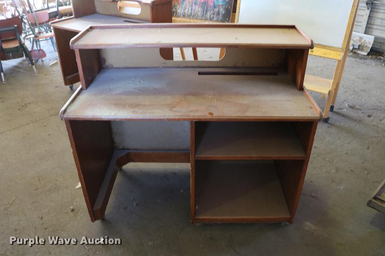 image for item EE9927 Furniture