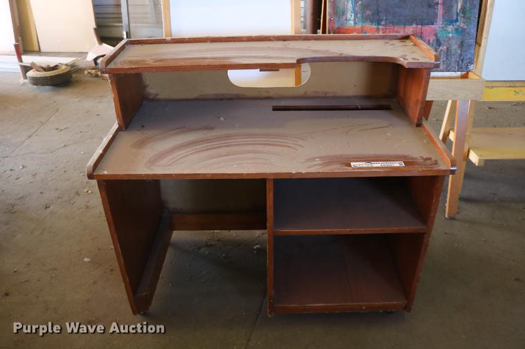 image for item EE9927 Furniture