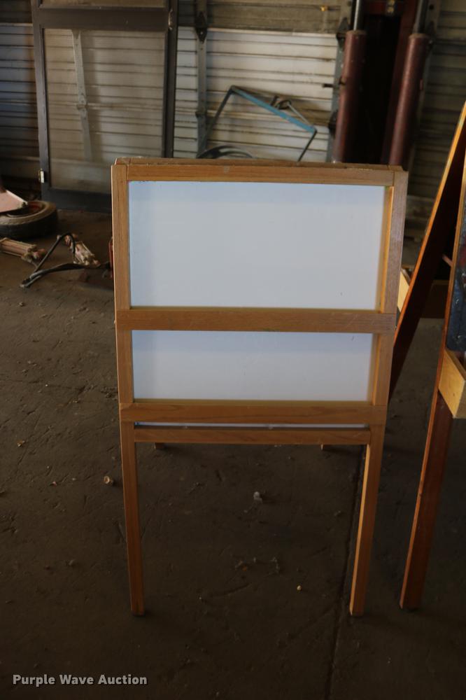 image for item EE9927 Furniture