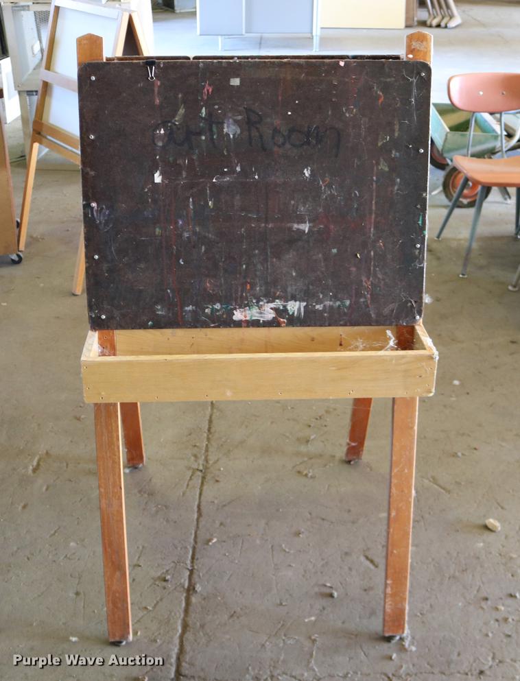 image for item EE9927 Furniture