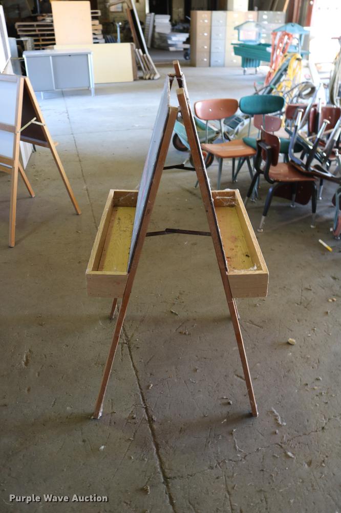 image for item EE9927 Furniture