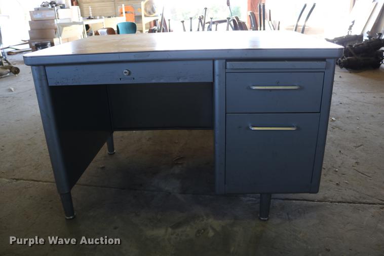 image for item EE9929 Furniture