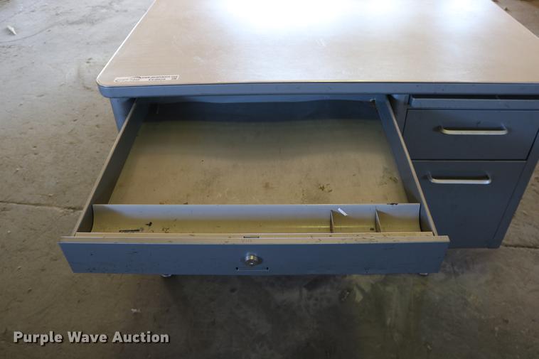 image for item EE9929 Furniture