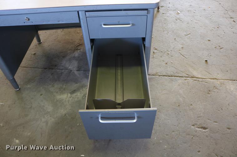 image for item EE9929 Furniture