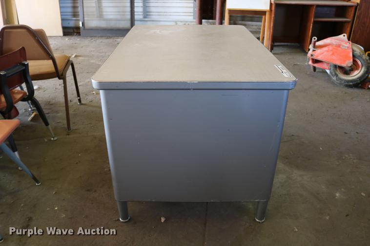 image for item EE9929 Furniture