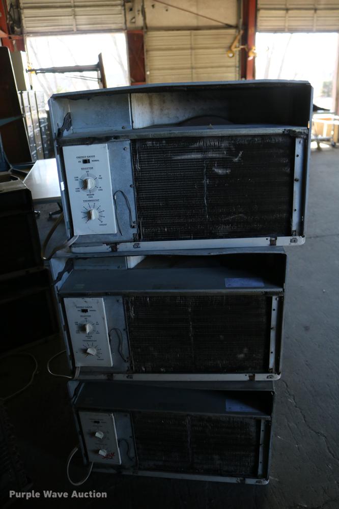 image for item EE9930 (14) GE window air conditioning units