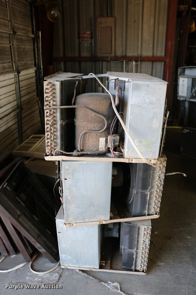 image for item EE9930 (14) GE window air conditioning units