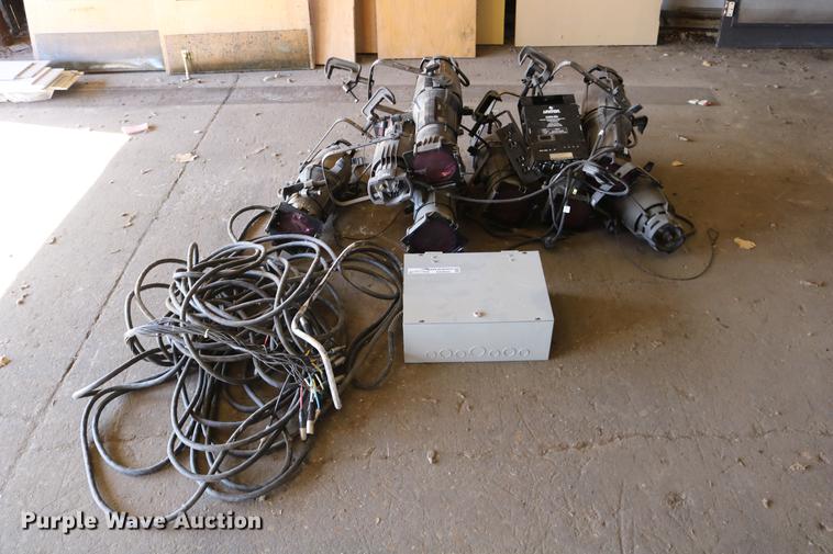 image for item EE9932 (8) stage spotlights