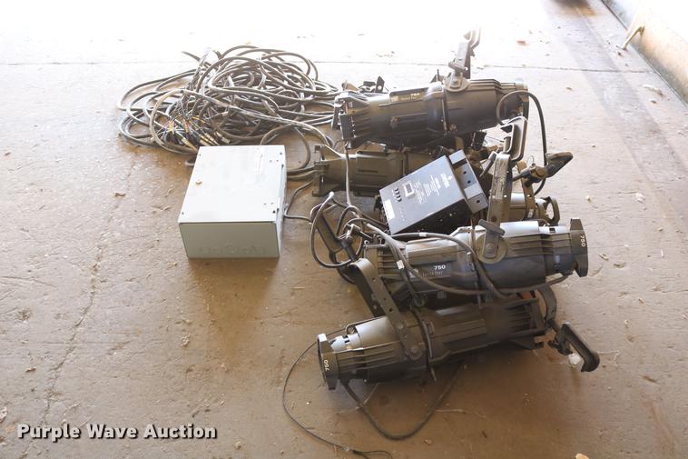 image for item EE9932 (8) stage spotlights