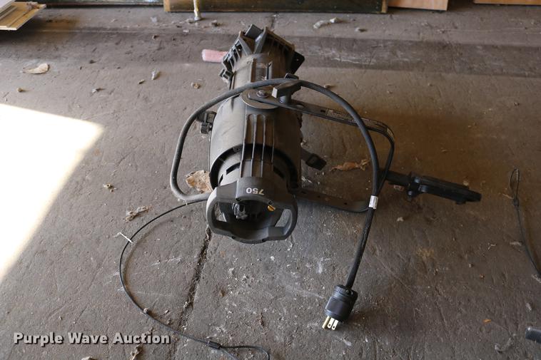 image for item EE9932 (8) stage spotlights