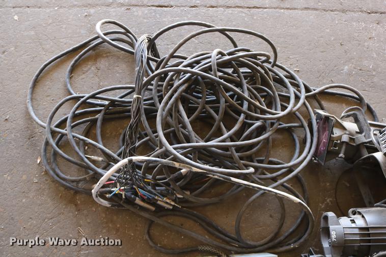 image for item EE9932 (8) stage spotlights