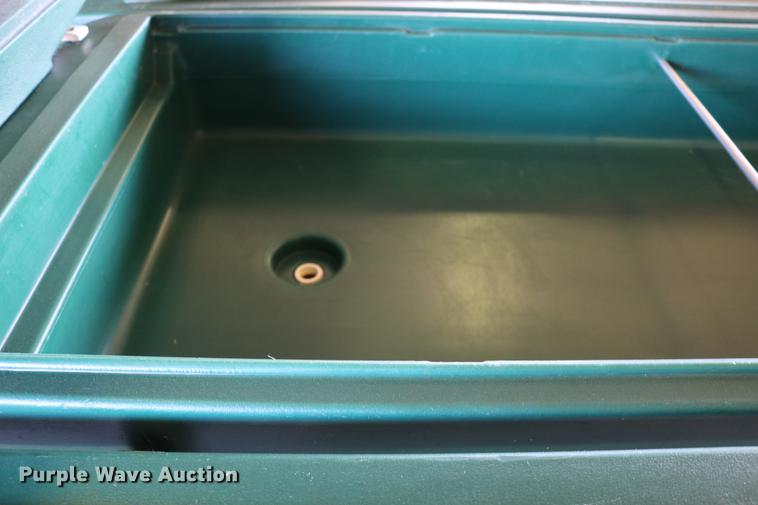 image for item EE9934 Cambro food bar