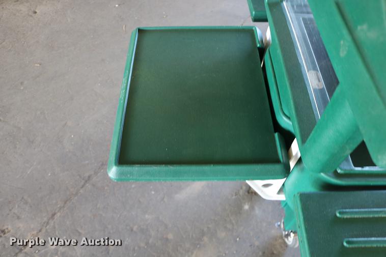 image for item EE9934 Cambro food bar