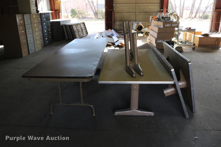 image for item EE9935 (4) tables