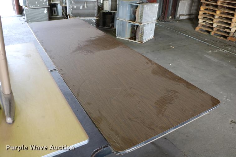 image for item EE9935 (4) tables