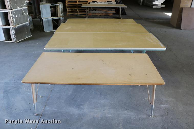 image for item EE9936 (4) tables