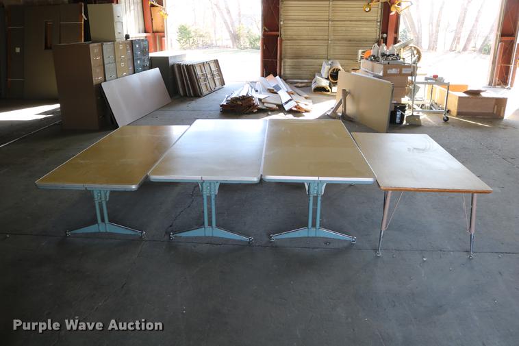 image for item EE9936 (4) tables