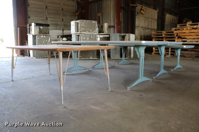 image for item EE9936 (4) tables