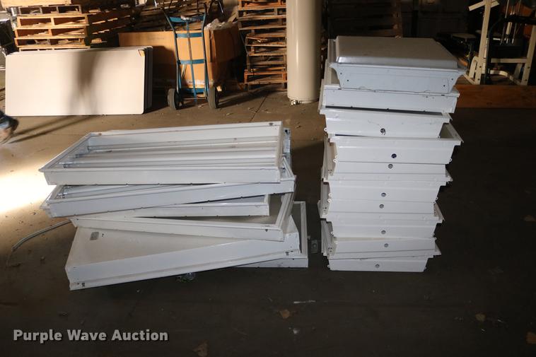 image for item EE9940 Building materials