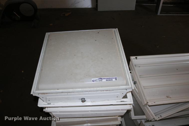 image for item EE9940 Building materials