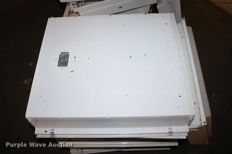 image for item EE9940 Building materials