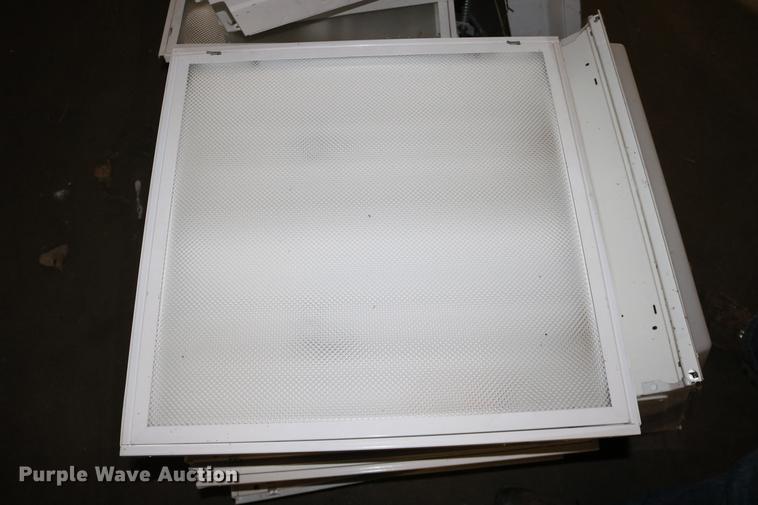 image for item EE9940 Building materials