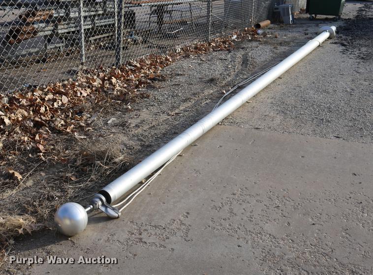image for item EE9941 Flag pole