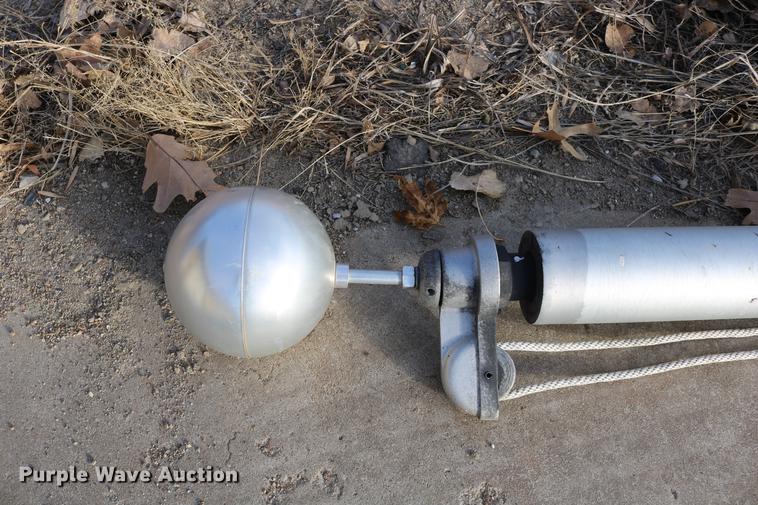 image for item EE9941 Flag pole