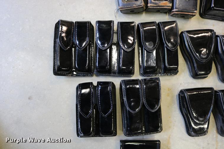 image for item EE9960 Law enforcement apparel