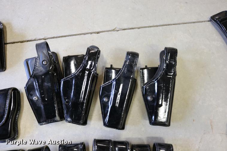 image for item EE9960 Law enforcement apparel