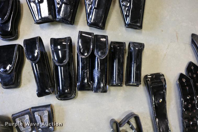 image for item EE9960 Law enforcement apparel