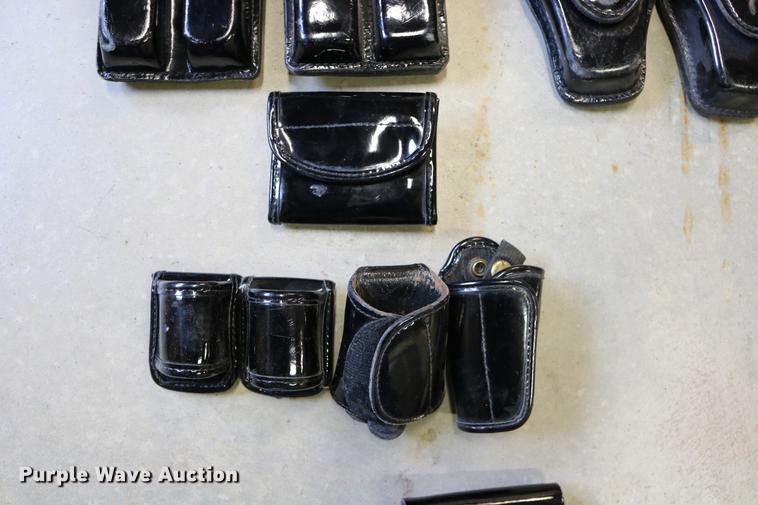 image for item EE9960 Law enforcement apparel