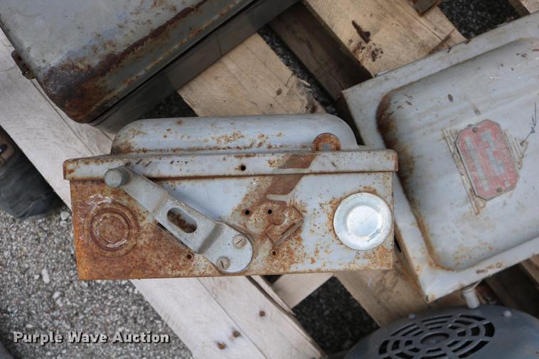 image for item EE9964 Tools